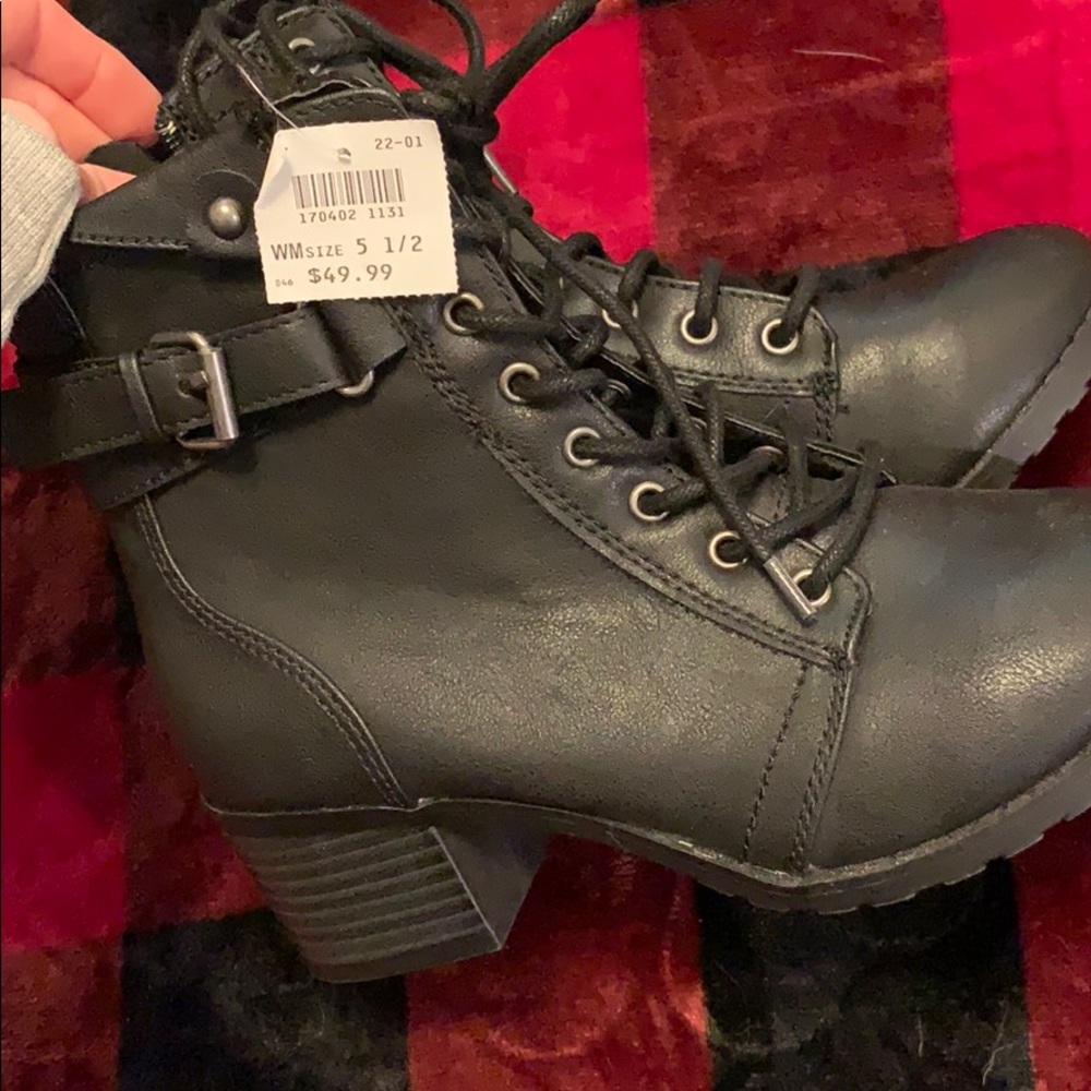 Brand new black boots with zipper sides